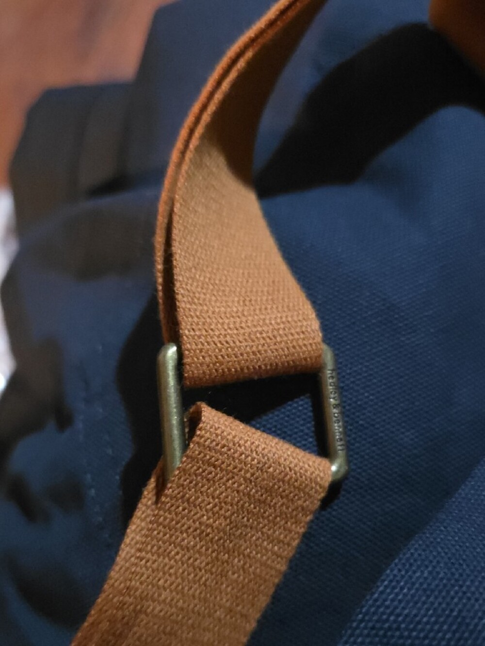 Essential Apron - Picture 5 of 6